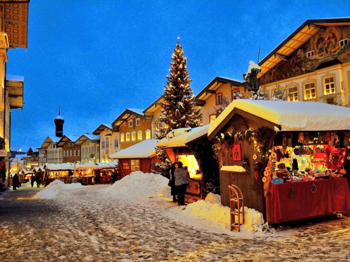 Weihnachtsmarkt und Kutschenfahrt in Bad Tölz